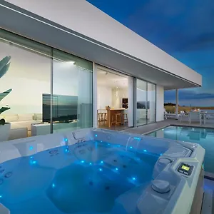infinity-villas-casangular-by-upper.tenerifehoteles.net/